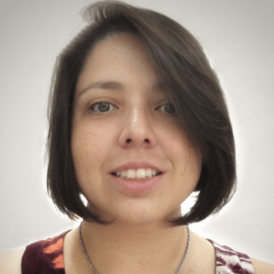 adriana-m-q-weingart-(square---small.png