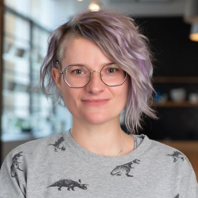 alexia_proulx_a_crop.jpg